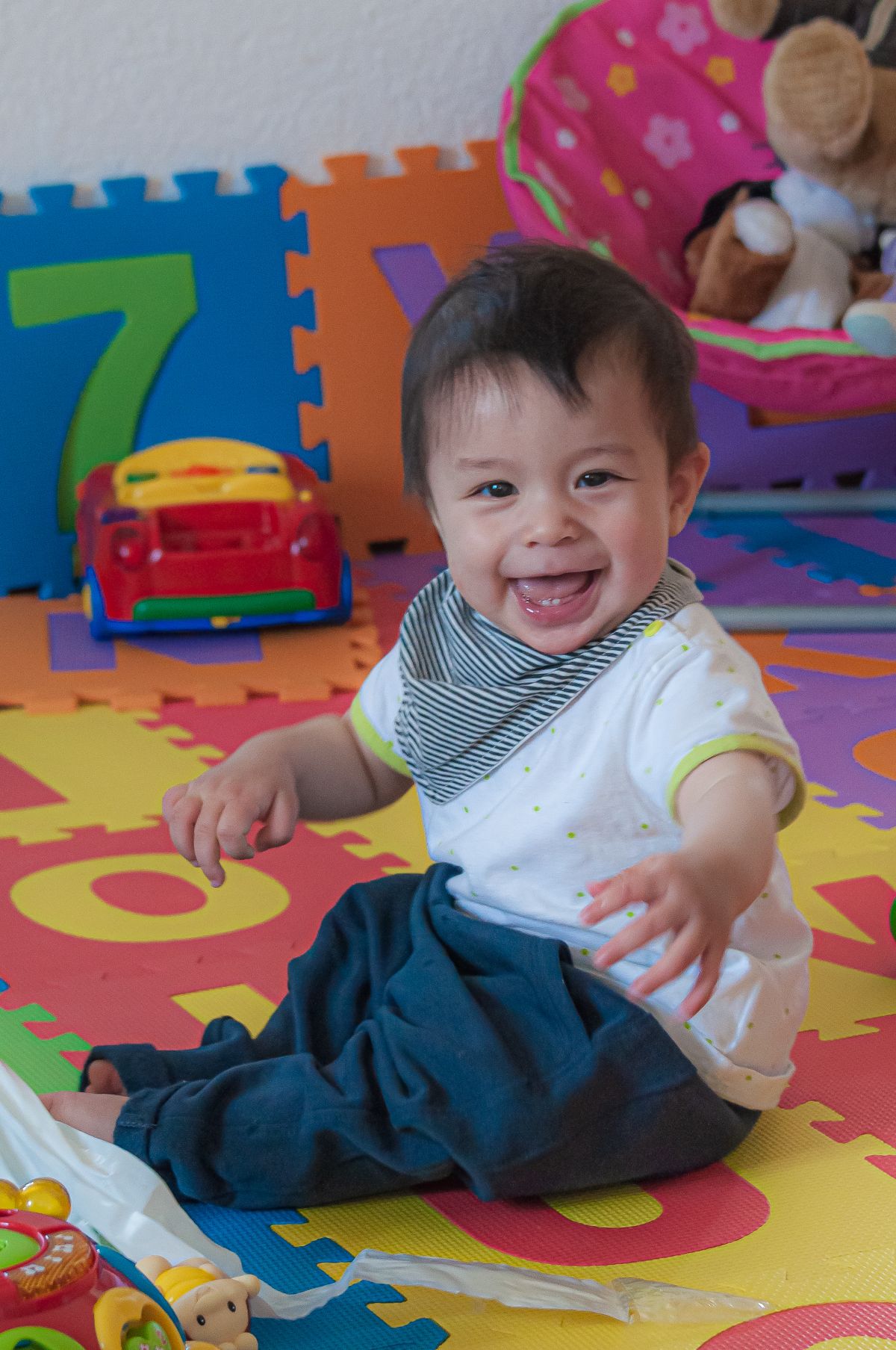 Rise N Shine daycare, preschool learning, early childhood education and child development.